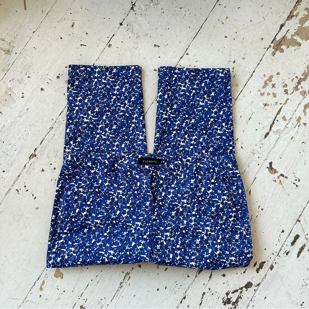 Talbot' Floral Signature Capris Pants - Picture 8 of 15